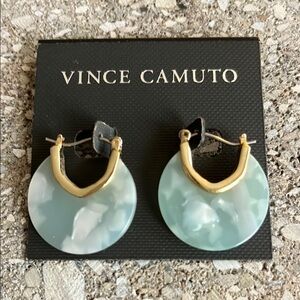 💚NWT Vince Camuto Gold & Green Disc Earrings
